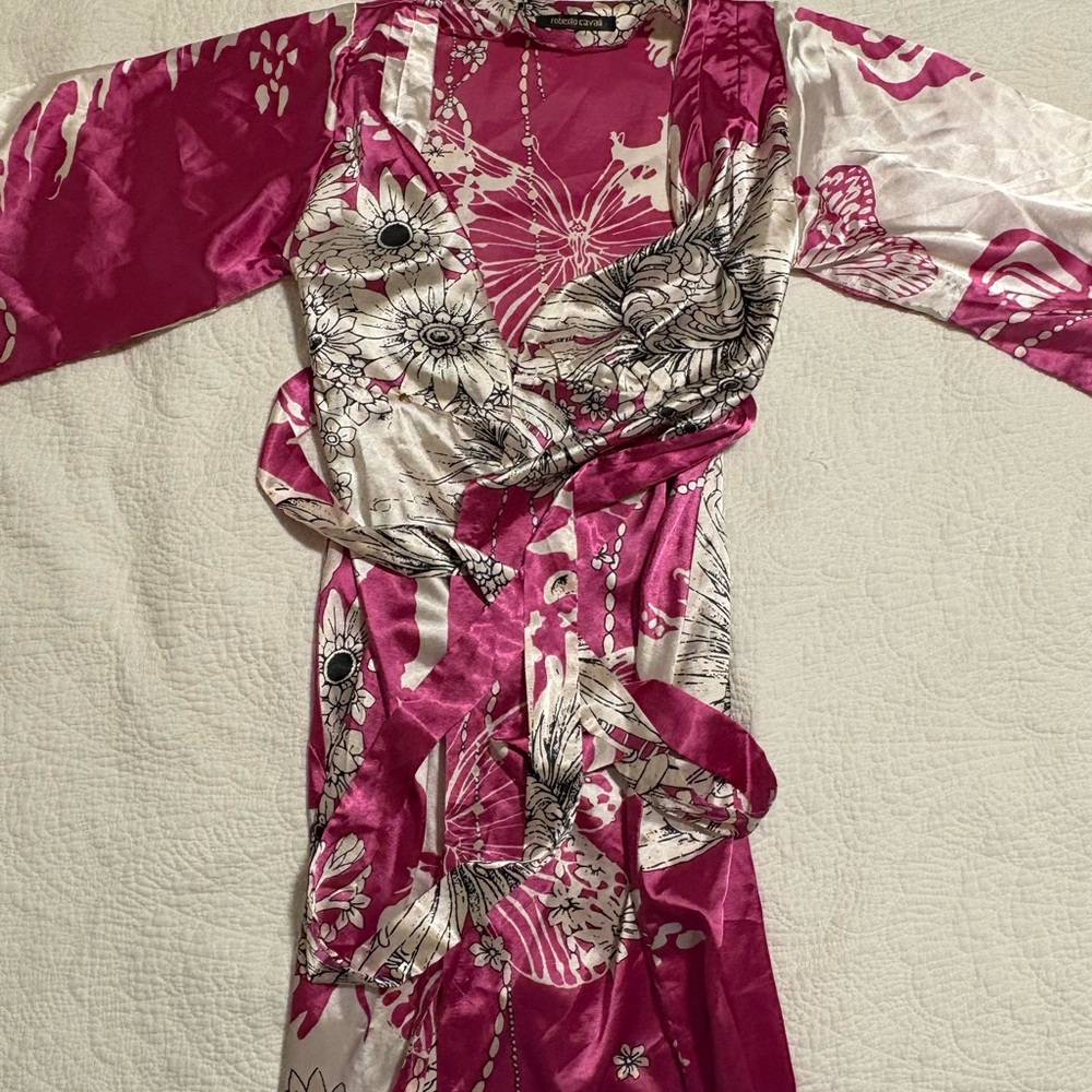 Roberto Cavalli Vibrant Satin Pink Floral Kimono